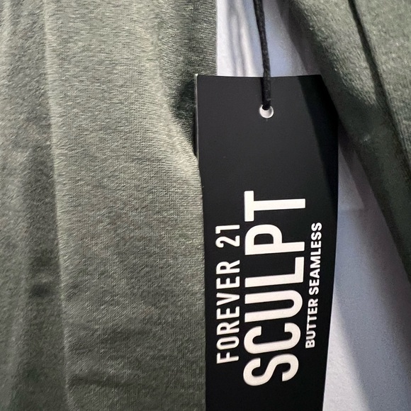 Forever 21 Sculpt Bodycon Long Sleeved Fitted Mini Dress Size Medium NWT - Picture 3 of 5